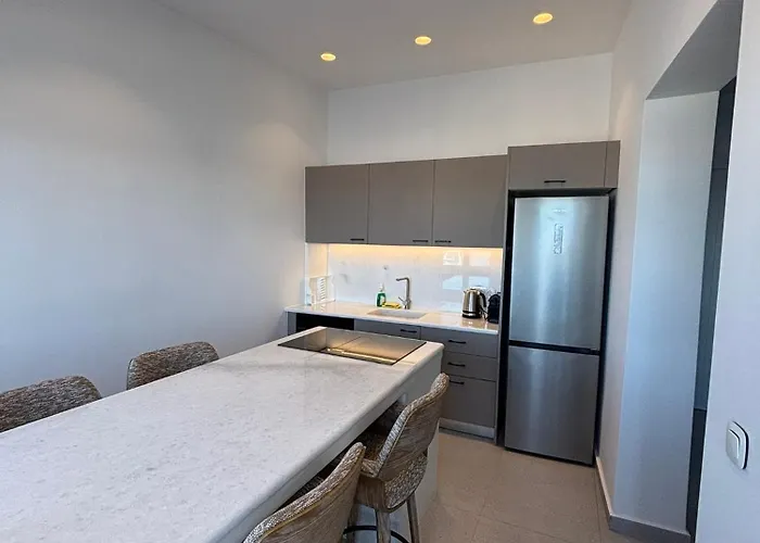 Apartament Abadeli *